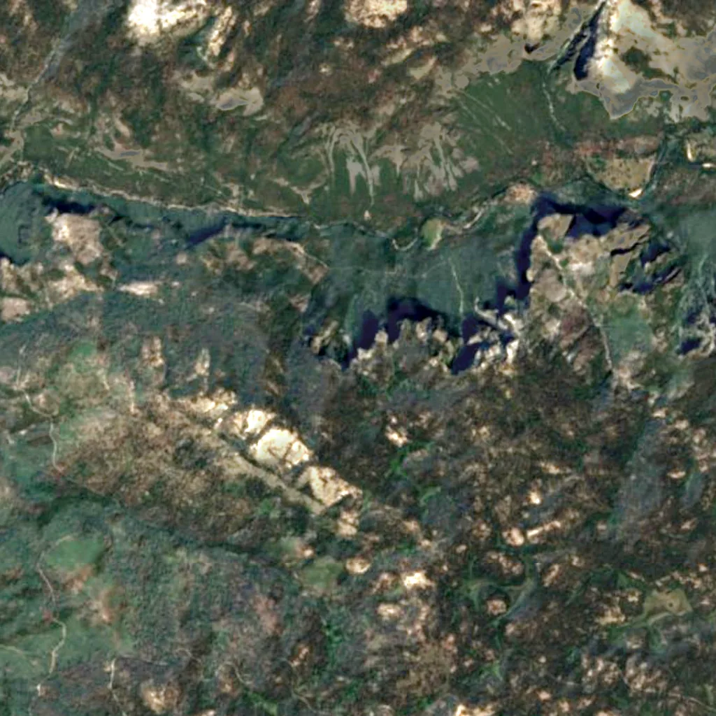 Silver Strand Falls seen from above (Sentinel-2)