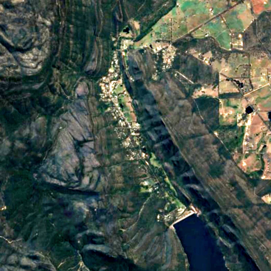 Silverband Falls seen from above (Sentinel-2)