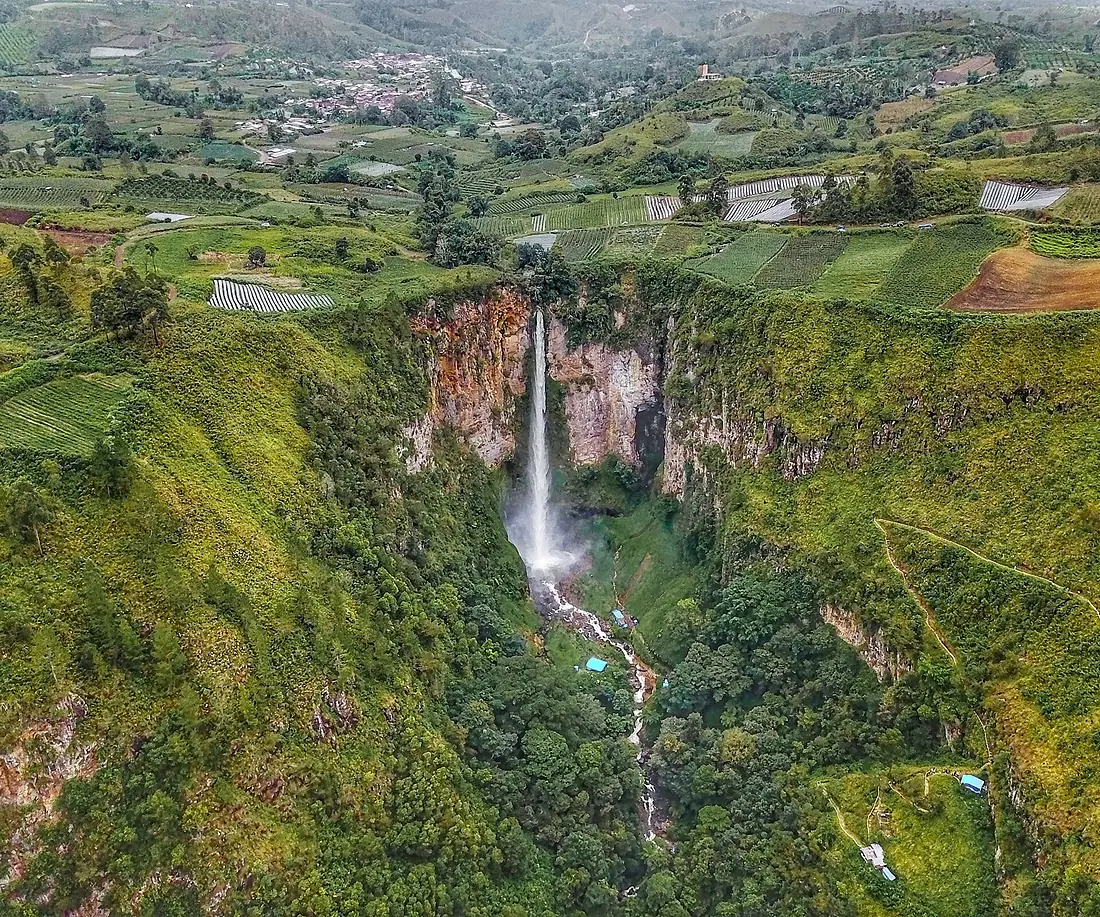 AIR TERJUN SIPISO-PISO (SUMUT)