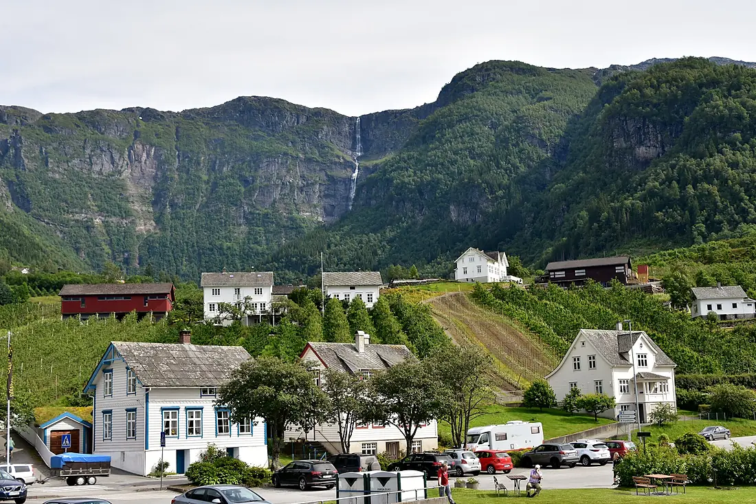 Hardangerfjorfd in a Nutshell (12) (35662063954)