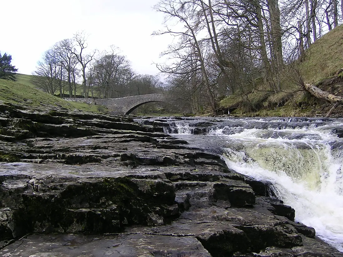 River Ribble near Stainforth - panoramio