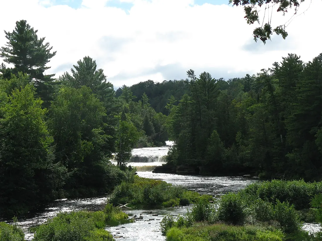 Lower Tahquamenon Falls