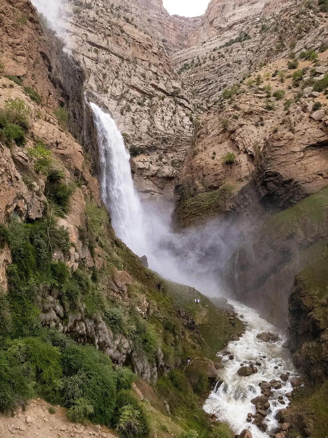 Tang-e Zendan waterfall by Hadi Karimi