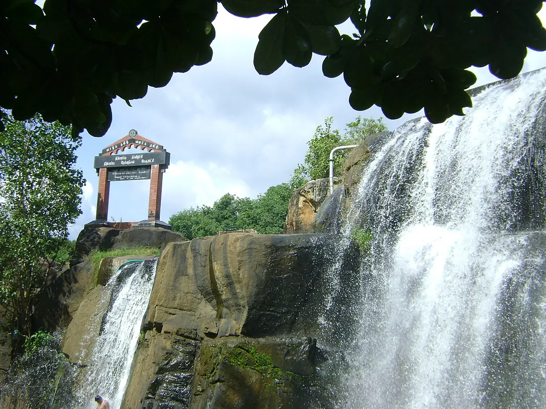 Thirparappu Falls