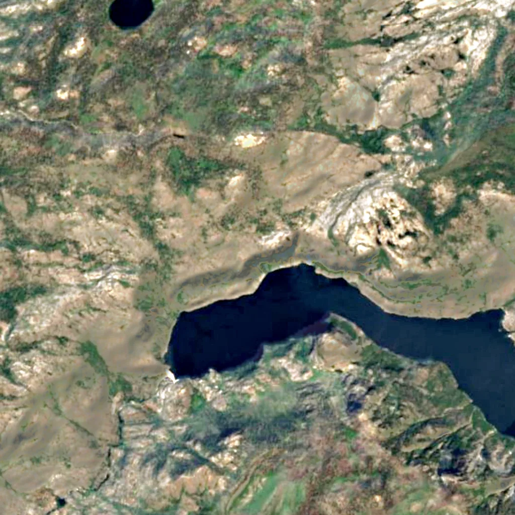 Tueeulala Falls seen from above (Sentinel-2)