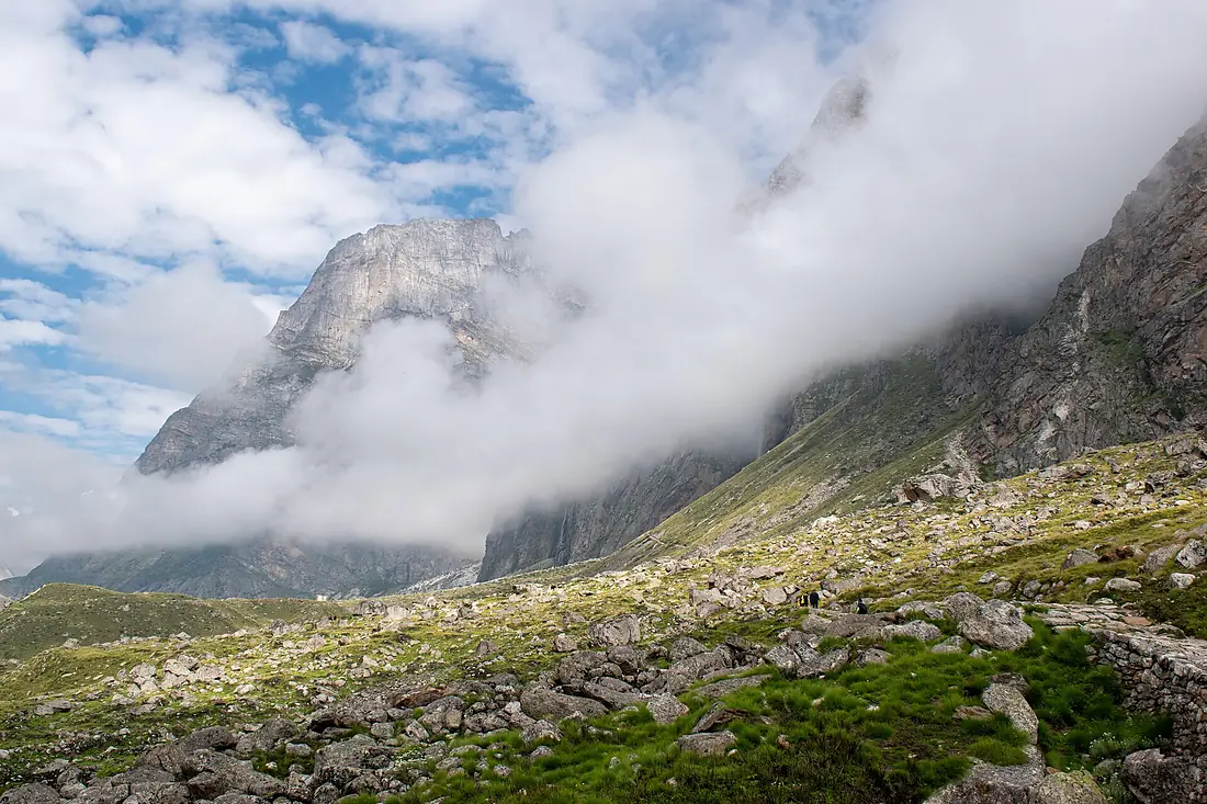 Majestic Himalayan Views En Route to Vasudhara Falls ,Uttarakhand, India 01