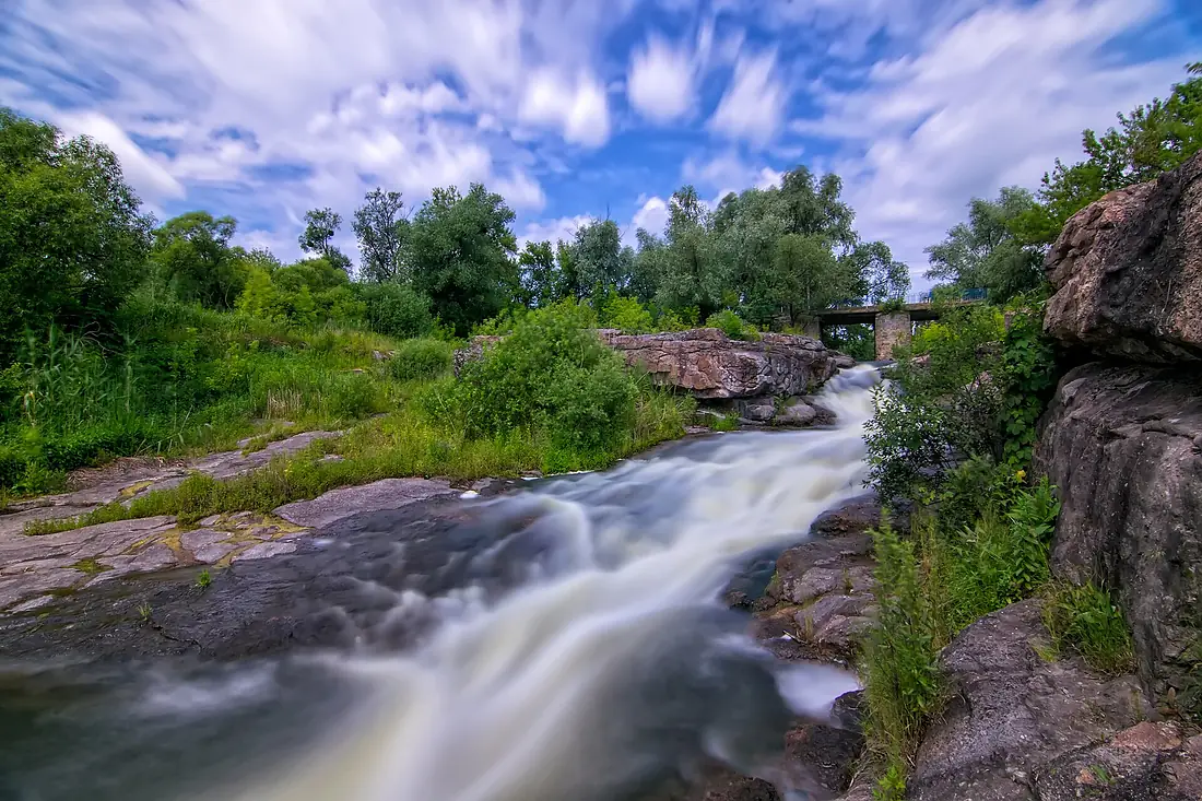 71-231-5001 Vyr Waterfall DSC 4975
