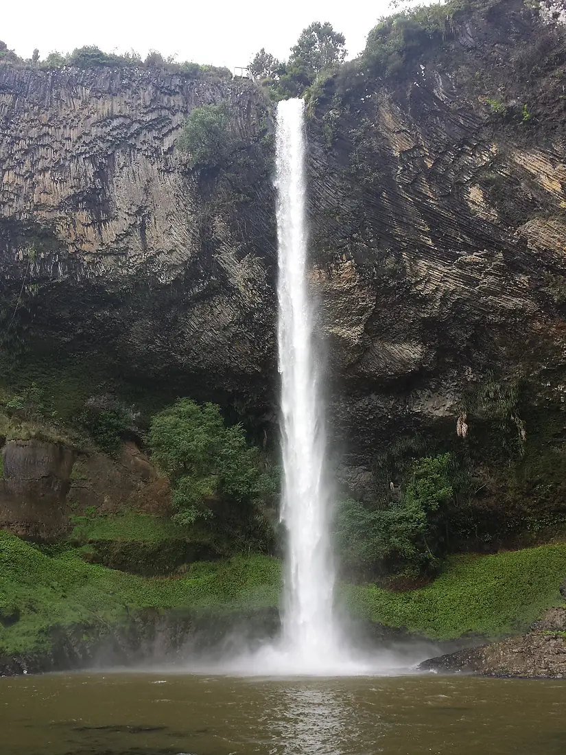 Bridal Veil Falls (Pakoka River)
