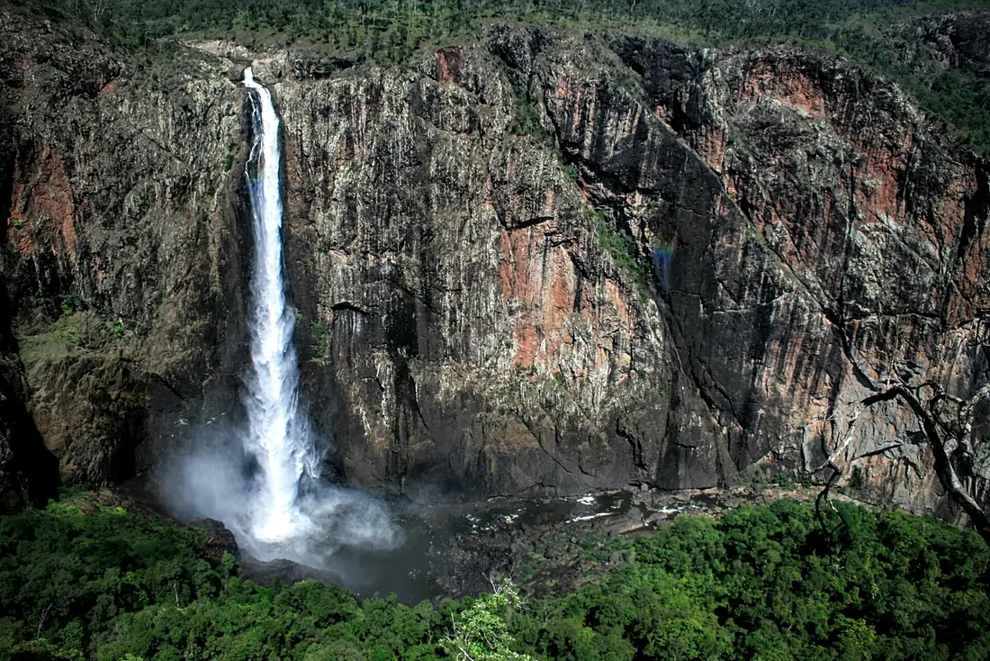 Spectacular Wallaman Falls