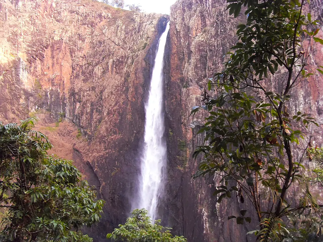 Wallaman Falls - panoramio