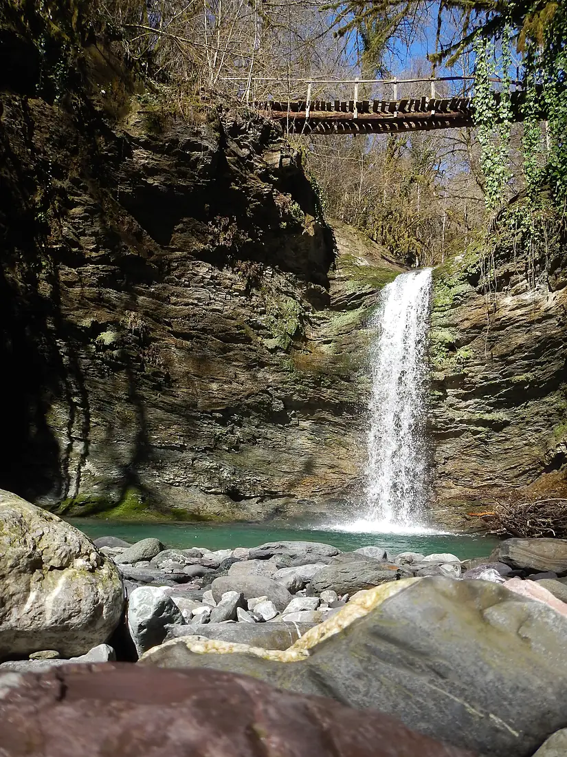 Водопад Ажек