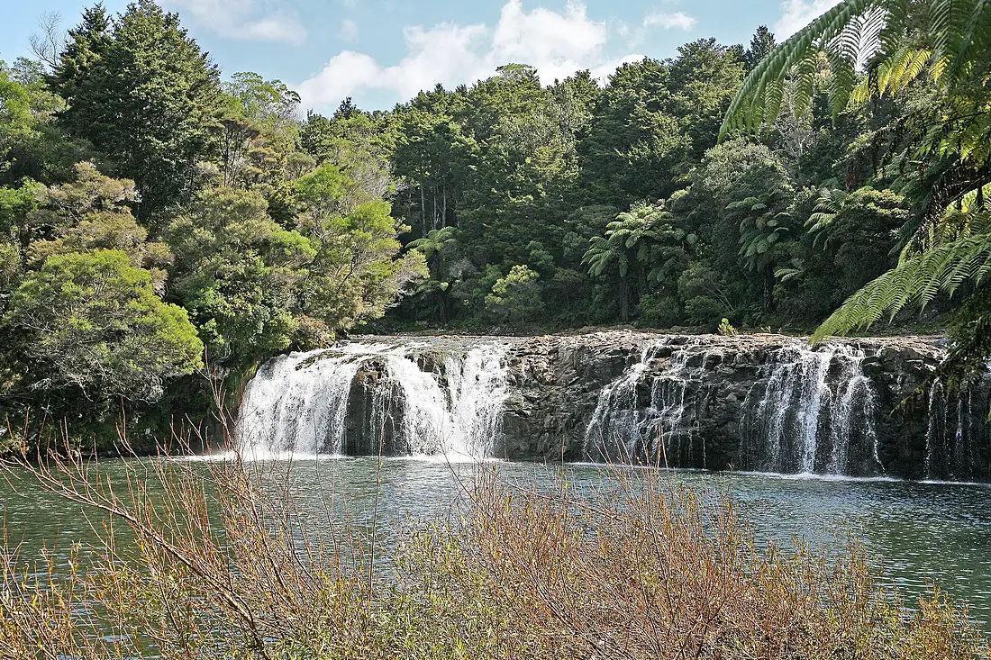 00 2601 Wharepoke Falls (New Zealand)
